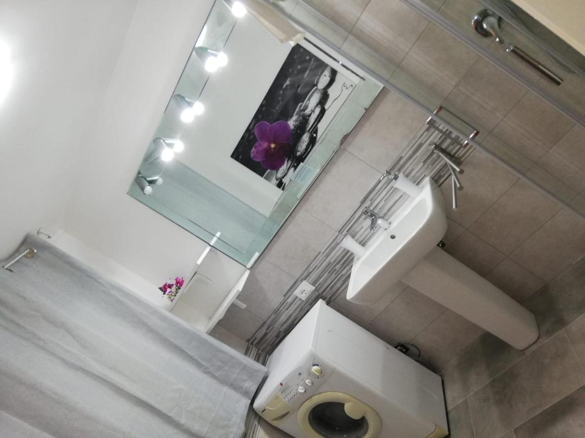 Il Posto Giusto Station Rooms Palermo Ngoại thất bức ảnh