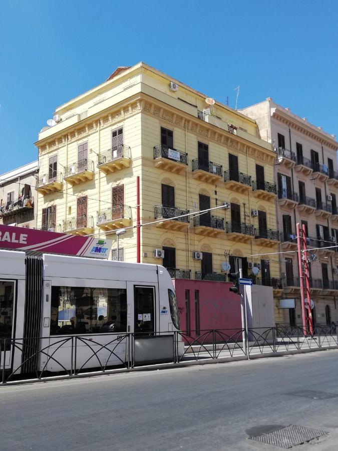 Il Posto Giusto Station Rooms Palermo Ngoại thất bức ảnh