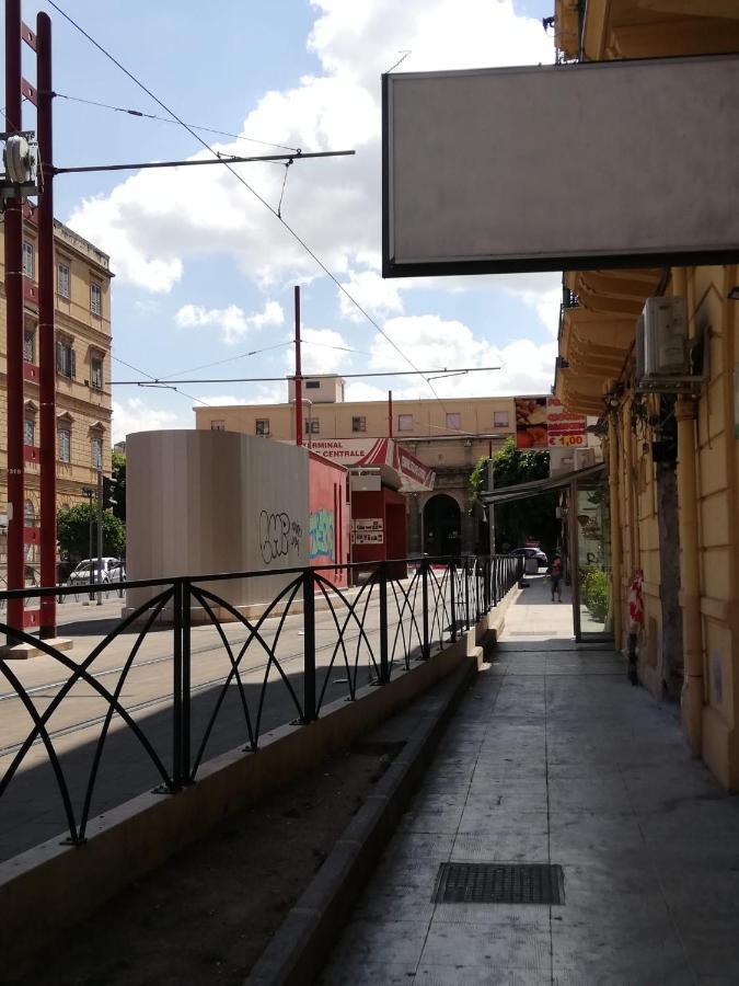 Il Posto Giusto Station Rooms Palermo Ngoại thất bức ảnh