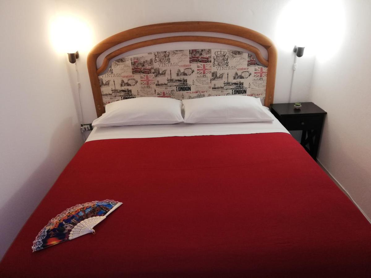 Il Posto Giusto Station Rooms Palermo Ngoại thất bức ảnh